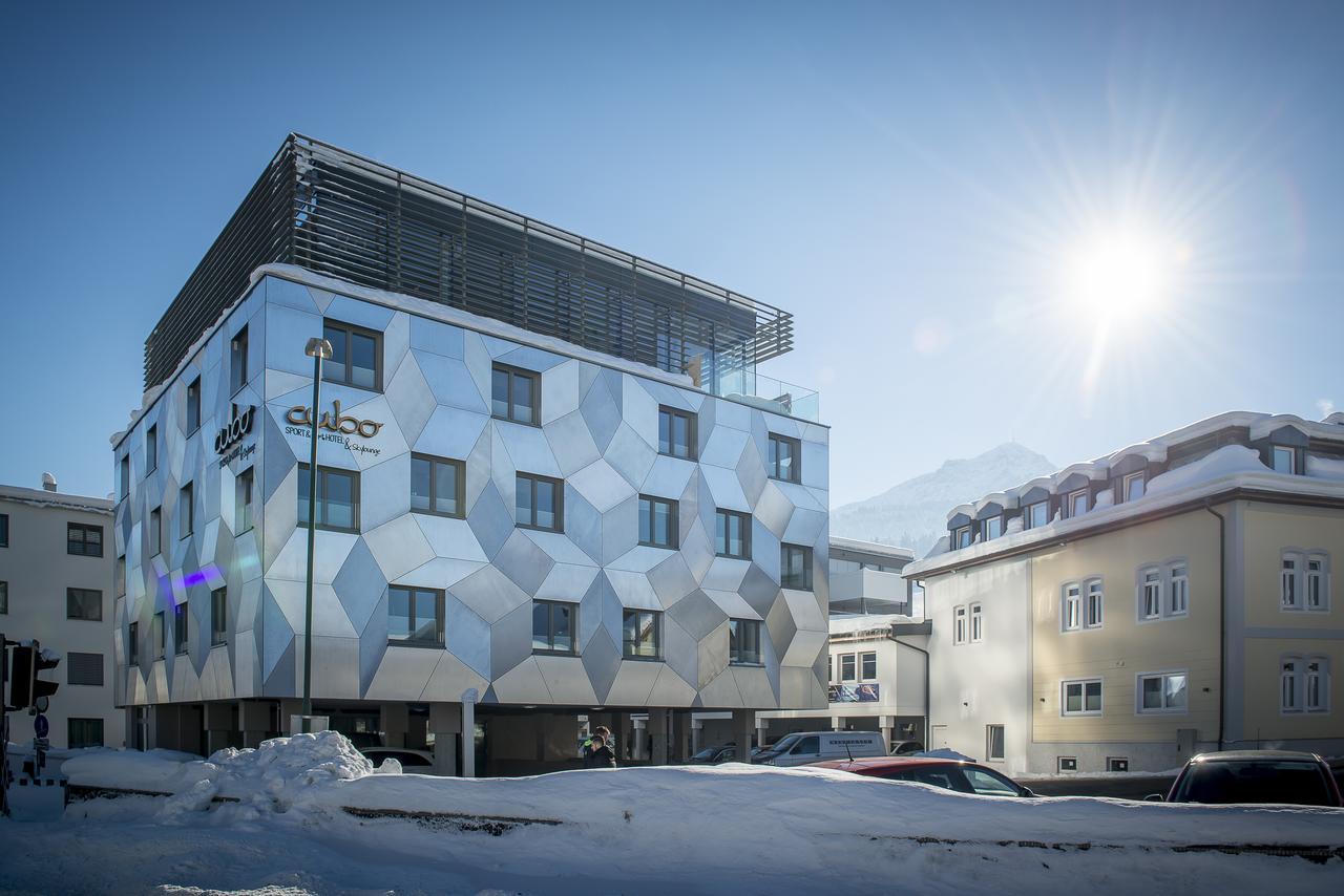 Cubo Sport & Art Hotel Sankt Johann in Tirol Exterior photo